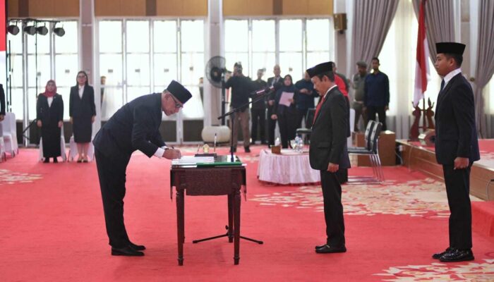 Pj Gubernur Sumut Lakukan Rotasi di Pemprov, Minta Pejabat Cepat Adaptasi-Inovatif, Akademisi: Langkah Tepat Guna Tingkatkan Kinerja