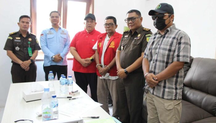 Lagi Jualan Bakso Keliling, Tim Tabur Kejati Sumut Amankan DPO Tersangka Dugaan Korupsi Pembangunan Stadion Madina