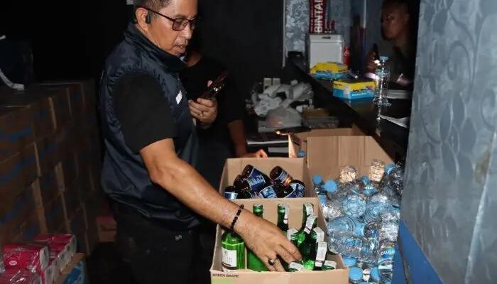 Polisi dan TNI Segel Diskotek Blue Star di Langkat