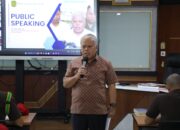 Harli Siregar Ajarkan Materi Tentang Public Speaking dan Pentingnya Komunikasi Publik Yang Baik Kepada Siswa PPPJ