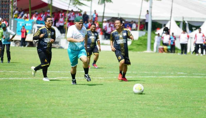 Kajatisu Harli Siregar Bawa Tim Kejati Kalahkan Wartawan 2-1 di Laga Persahabatan, Suasana Pecah Meriah