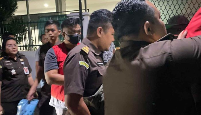 Kejari Binjai Tahan Plt Kadis PUTR Terkait Dugaan Korupsi Pengelolaan DBH Sawit Untuk Pemeliharaan Berkala Jalan TA 2023 & 2024