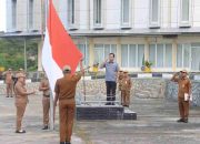 Wakil Bupati Nias Utara Laksanakan Upacara Penaikan Bendera Merah Putih di Lingkungan Pemerintah Kabupaten Niasa Utara.